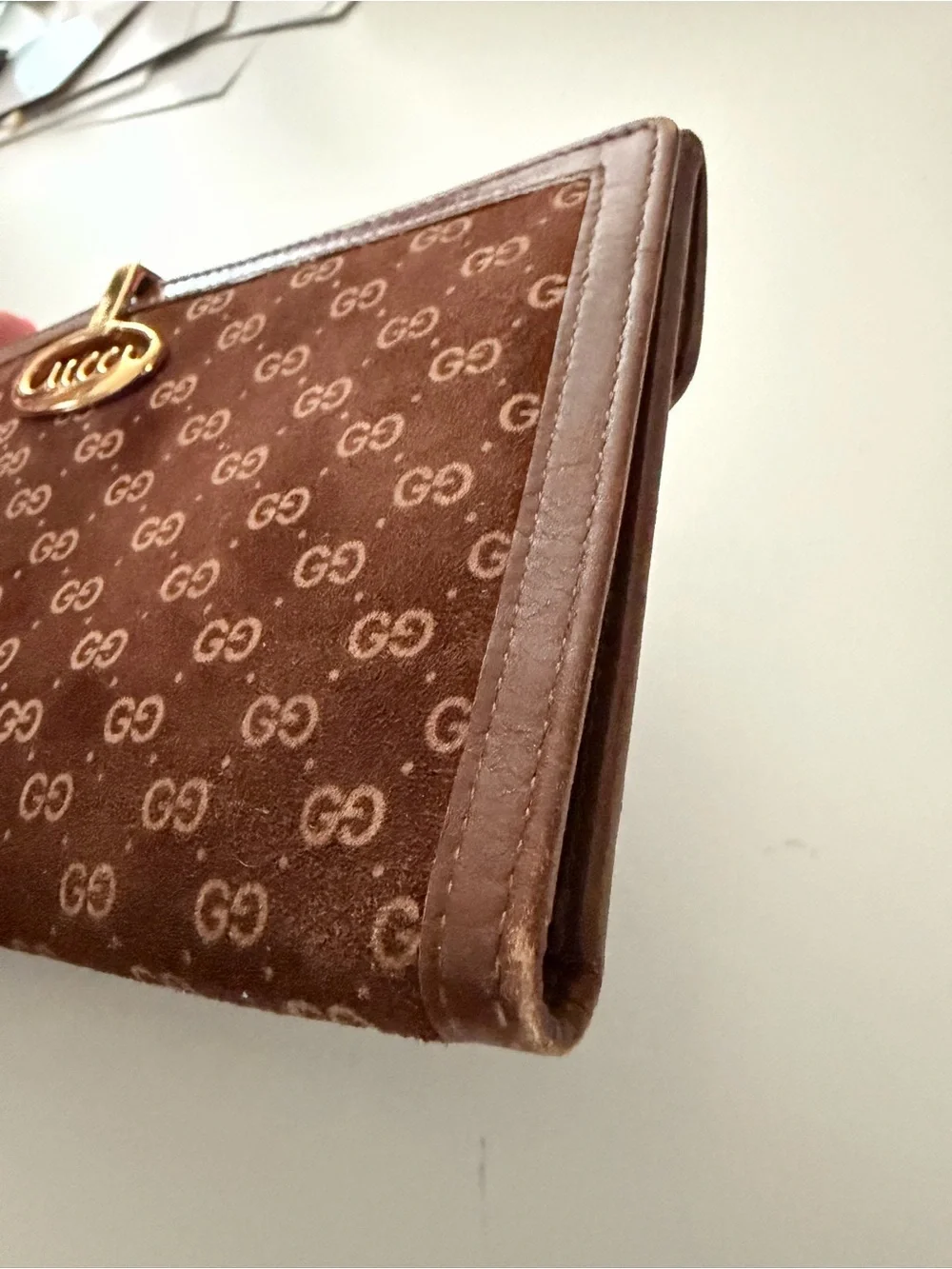 Gucci Brown Vintage GG Monogram Continental Wallet with Gold Accent - Picture 5 of 15